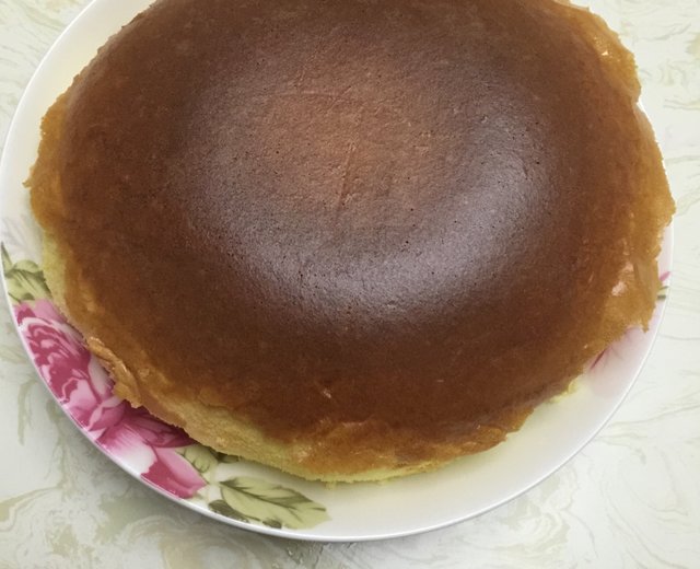 【电饭煲蒸蛋糕的做法步骤图,怎么做好吃】手