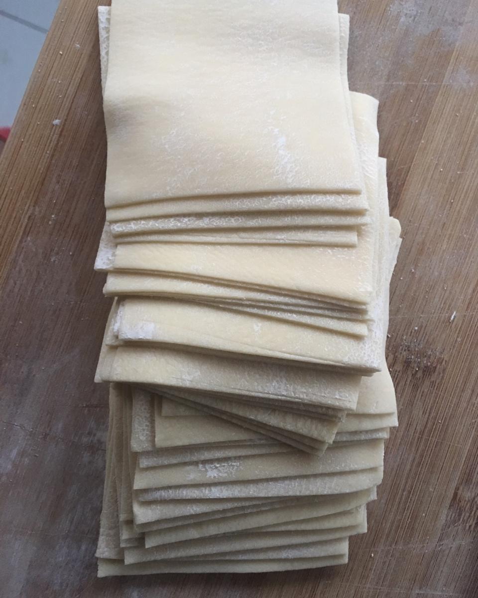 【自己做馄饨皮,云吞皮图片】皮诺爱_下厨房