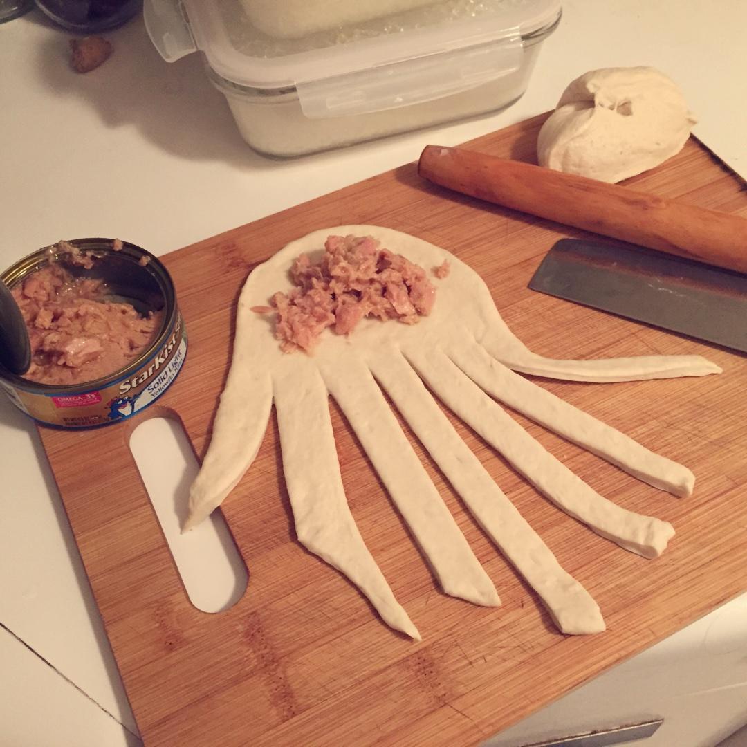 【快手金枪鱼面包的做法步骤图,怎么做好吃】