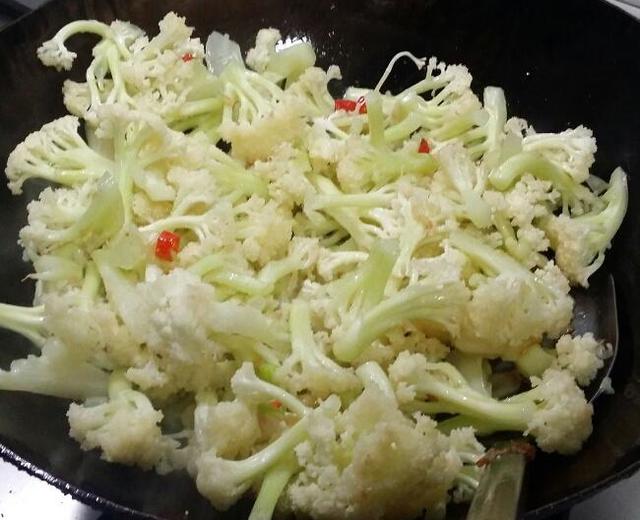 炝炒菜花 炝炒菜花