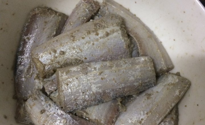 【干炸带鱼的做法步骤图,干炸带鱼怎么做好吃