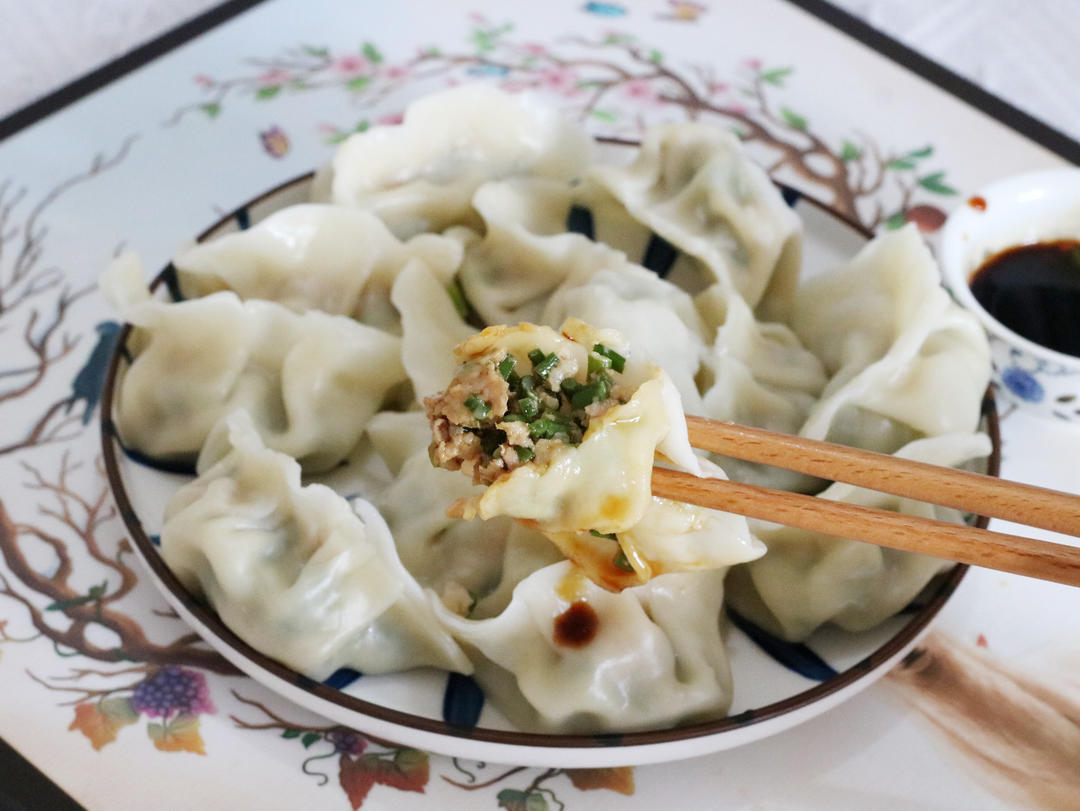 韭菜花猪肉馅饺子
