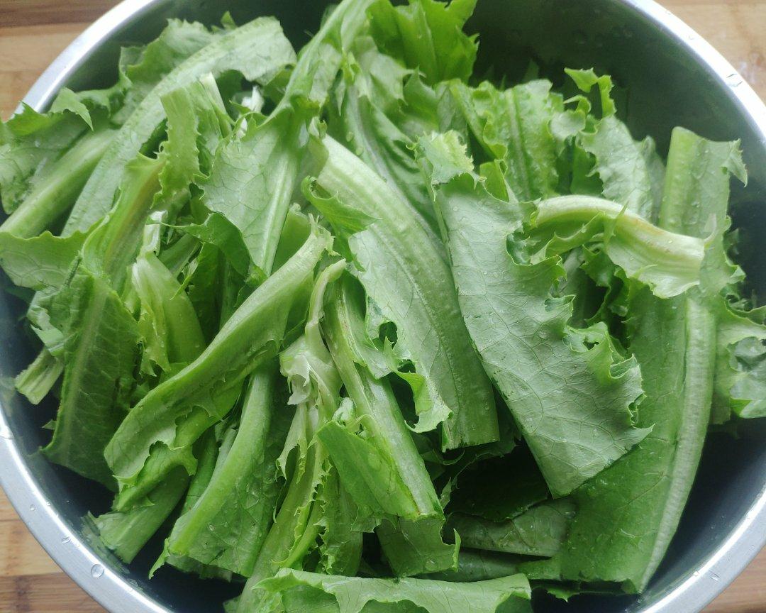 肉丝炒油麦菜的做法 步骤1