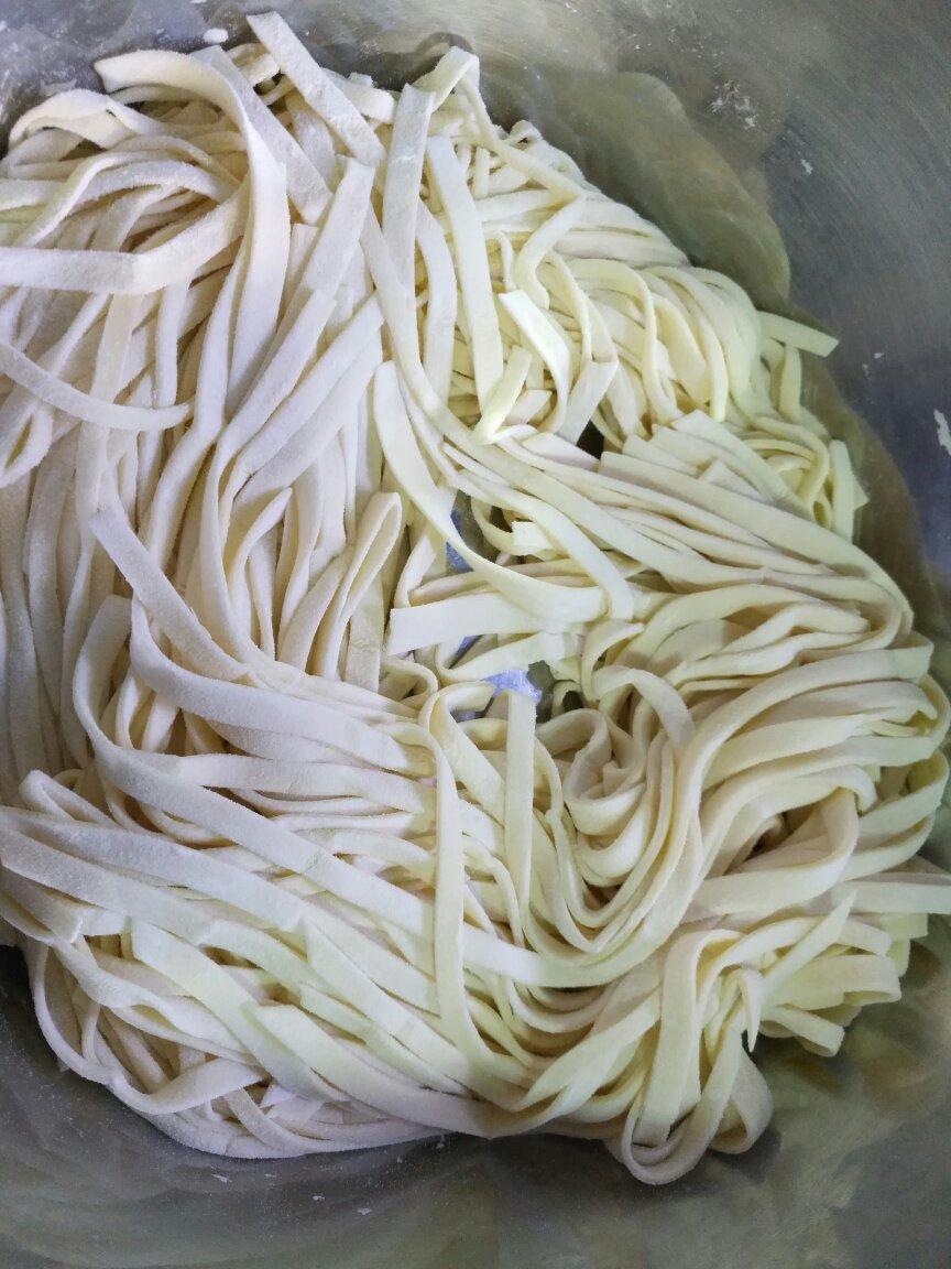颖喵喵丶做的家常手擀面