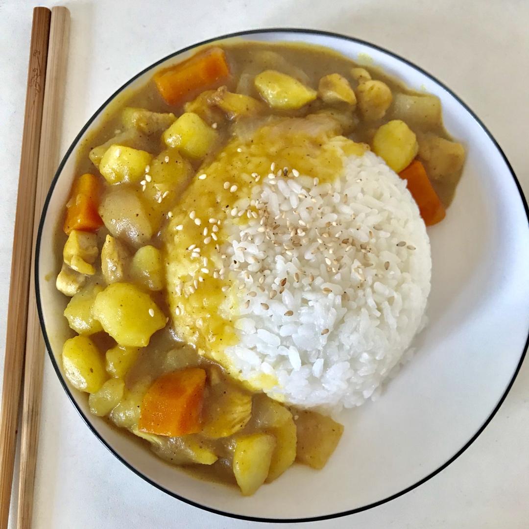 flypig飞天小猪做的咖喱鸡腿饭