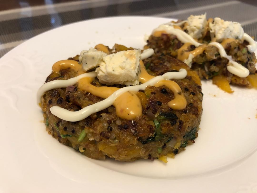 吕佳泽做的美味简单素汉堡饼