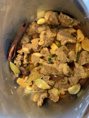 香辣红烧牛腩的做法 步骤5