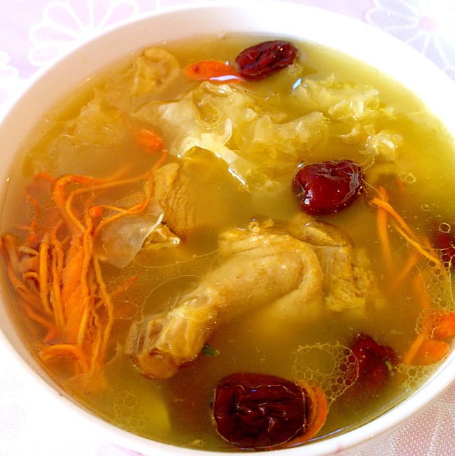 【银耳虫草老鸭汤图片】厨房小魔仙_下厨房