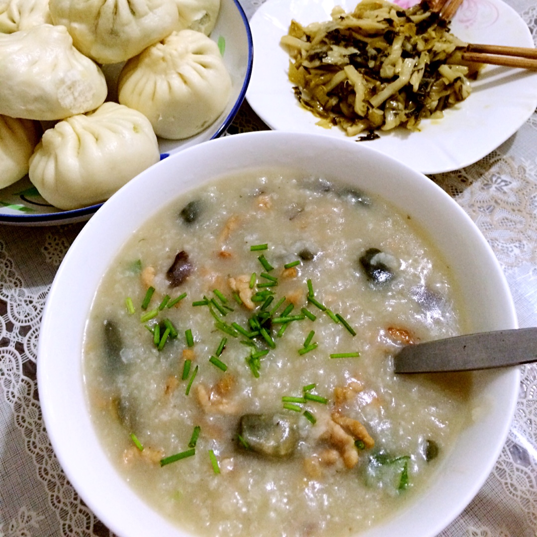 营养早餐-皮蛋瘦肉粥