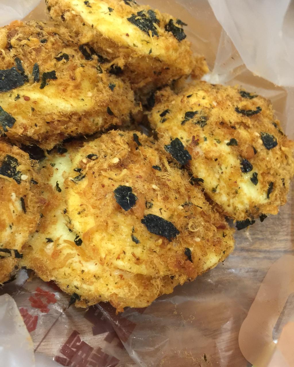 查荔枝做的海苔肉松蛋糕