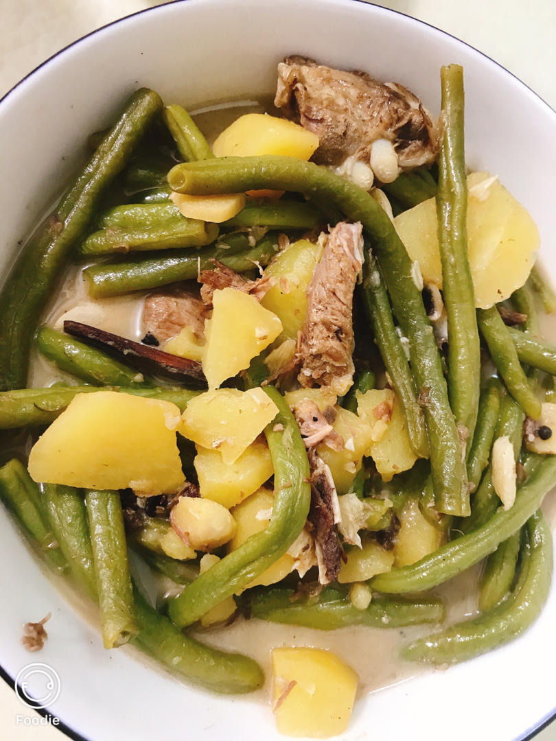小兔几老公做的芸豆土豆炖排骨