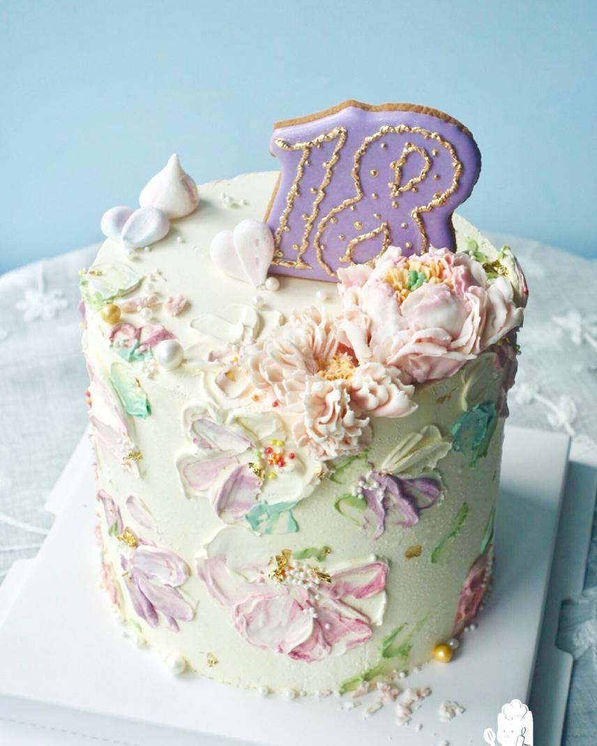 侯小越at喆糖cakedesign做的韩式裱花蛋糕