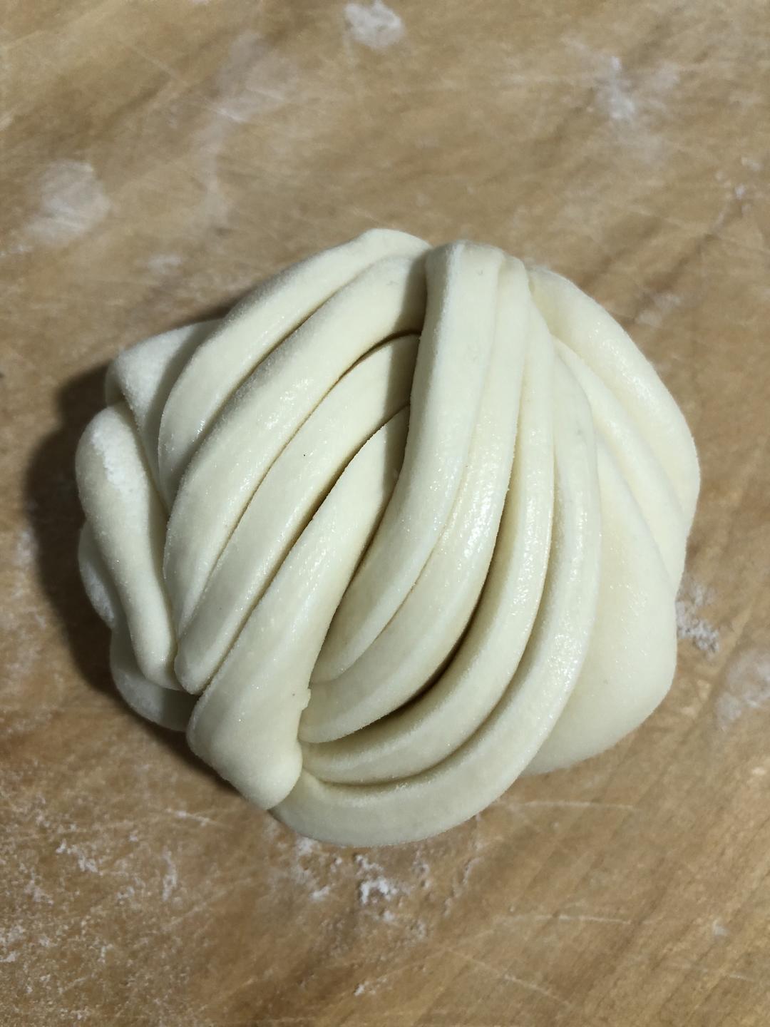 花样花卷的做法 步骤10