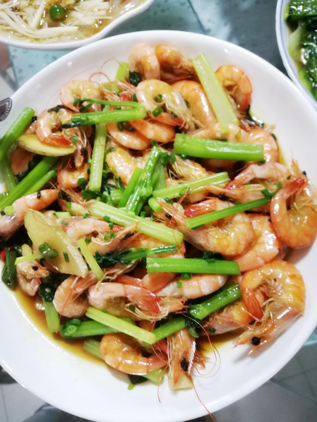 芹菜炒虾