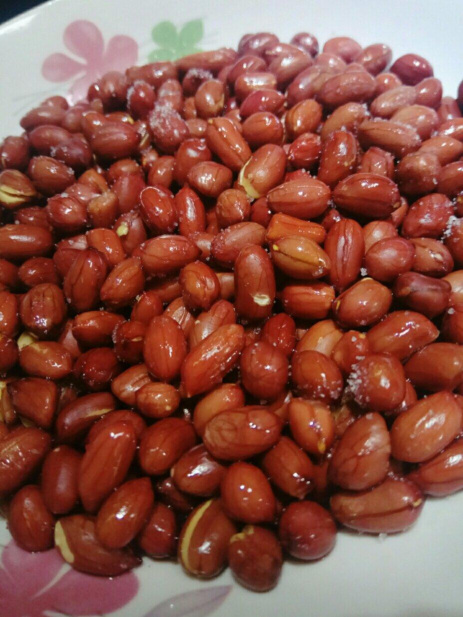 爱吃糯米粒做的花生米