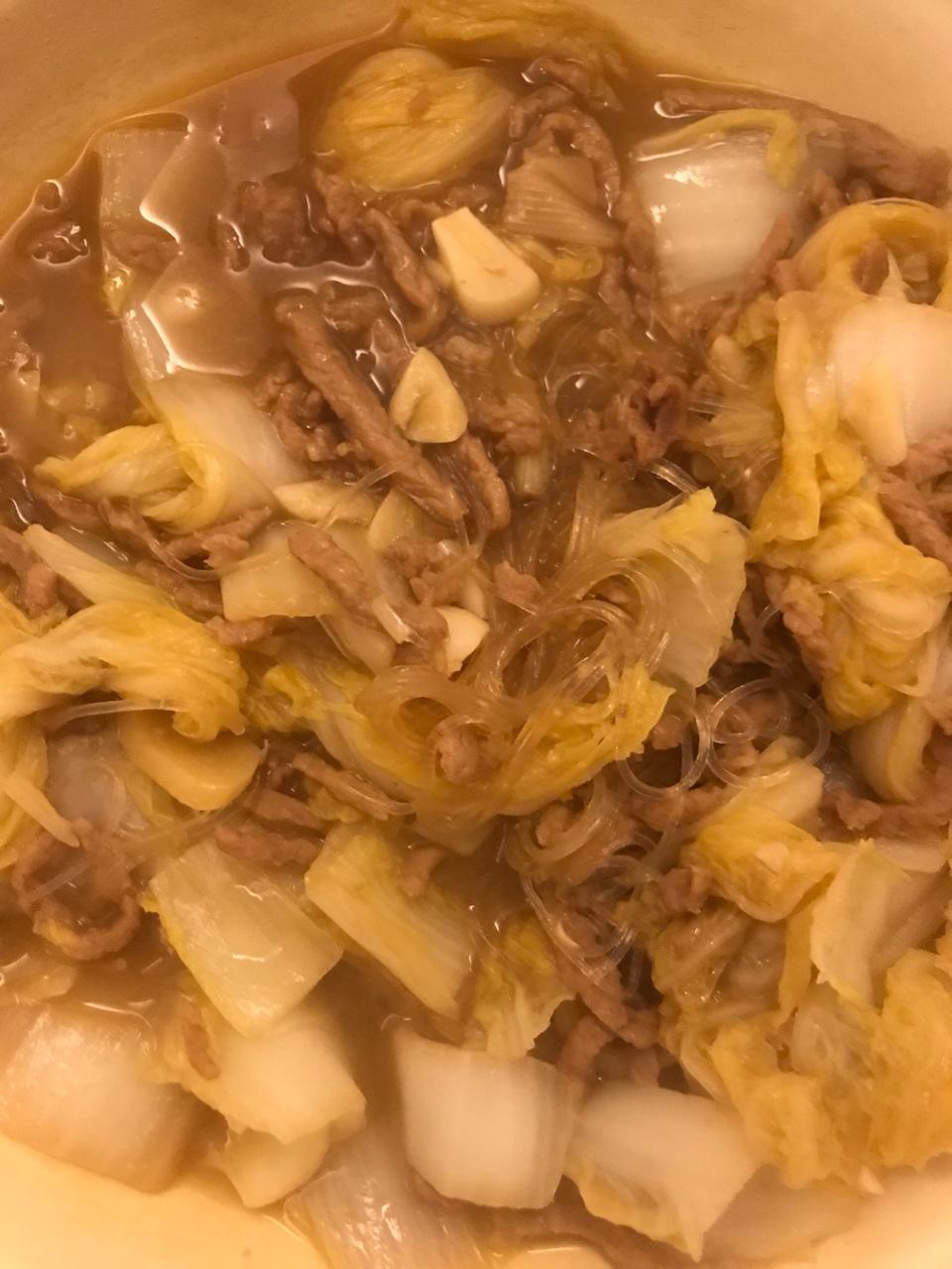 葫芦娃小西做的猪肉白菜炖粉条