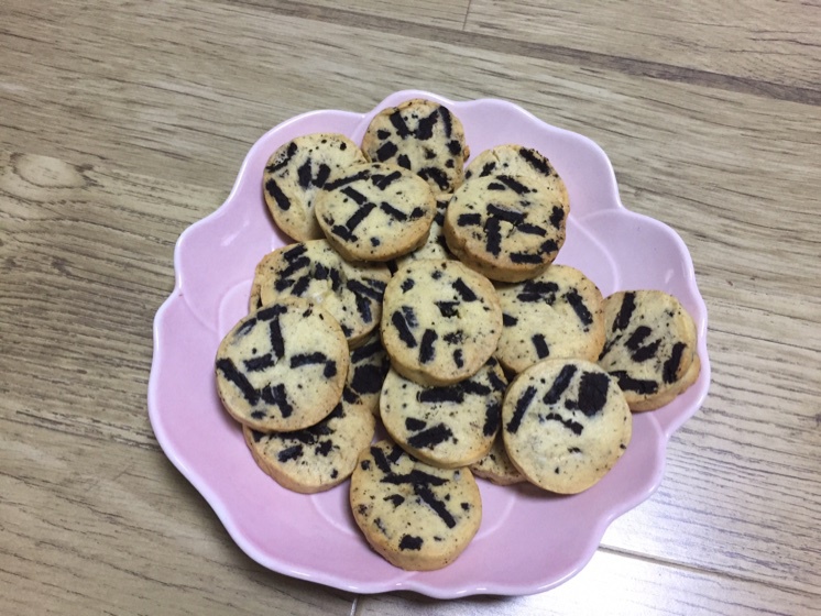 蜗牛巫做的奥利奥奶酥饼干