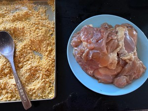 要摆摊吗?意想不到简单好吃的脆鸡排Crispy Chicken的做法 步骤2