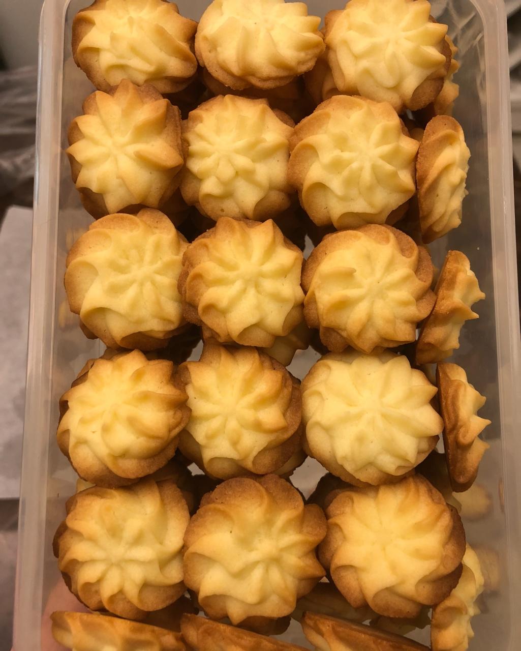 芹芹_97lq做的奶油曲奇饼干