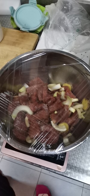 美味烤箱牛肉干的做法 步骤3