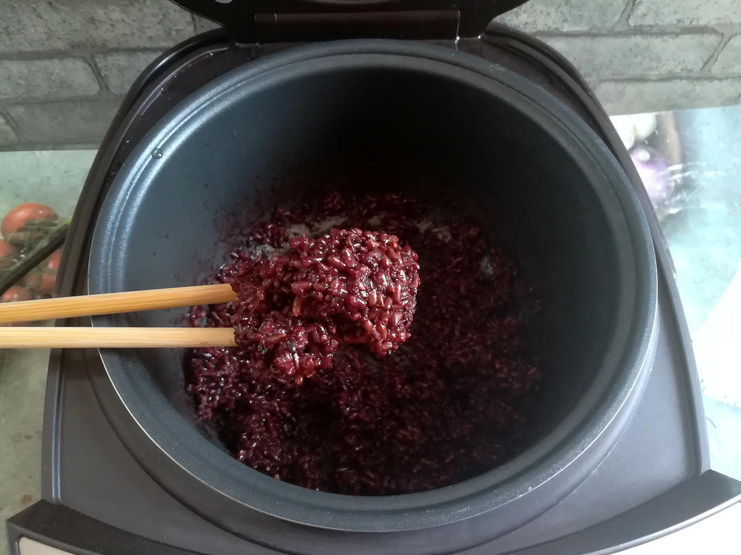 【血糯米餐包的做法步骤图，血糯米餐包怎么做好吃】龙宝宝陈诺-制作