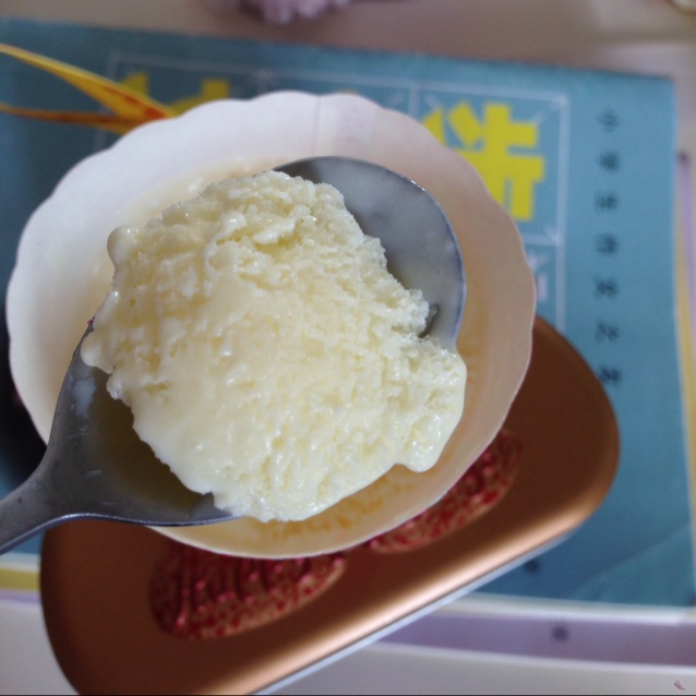 苏_拉做的奶油冰淇淋