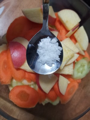 黄瓜的清爽吃法看这!不要再拍黄瓜啦!整点酸酸甜甜又健康的黄瓜凉菜!的做法 步骤7