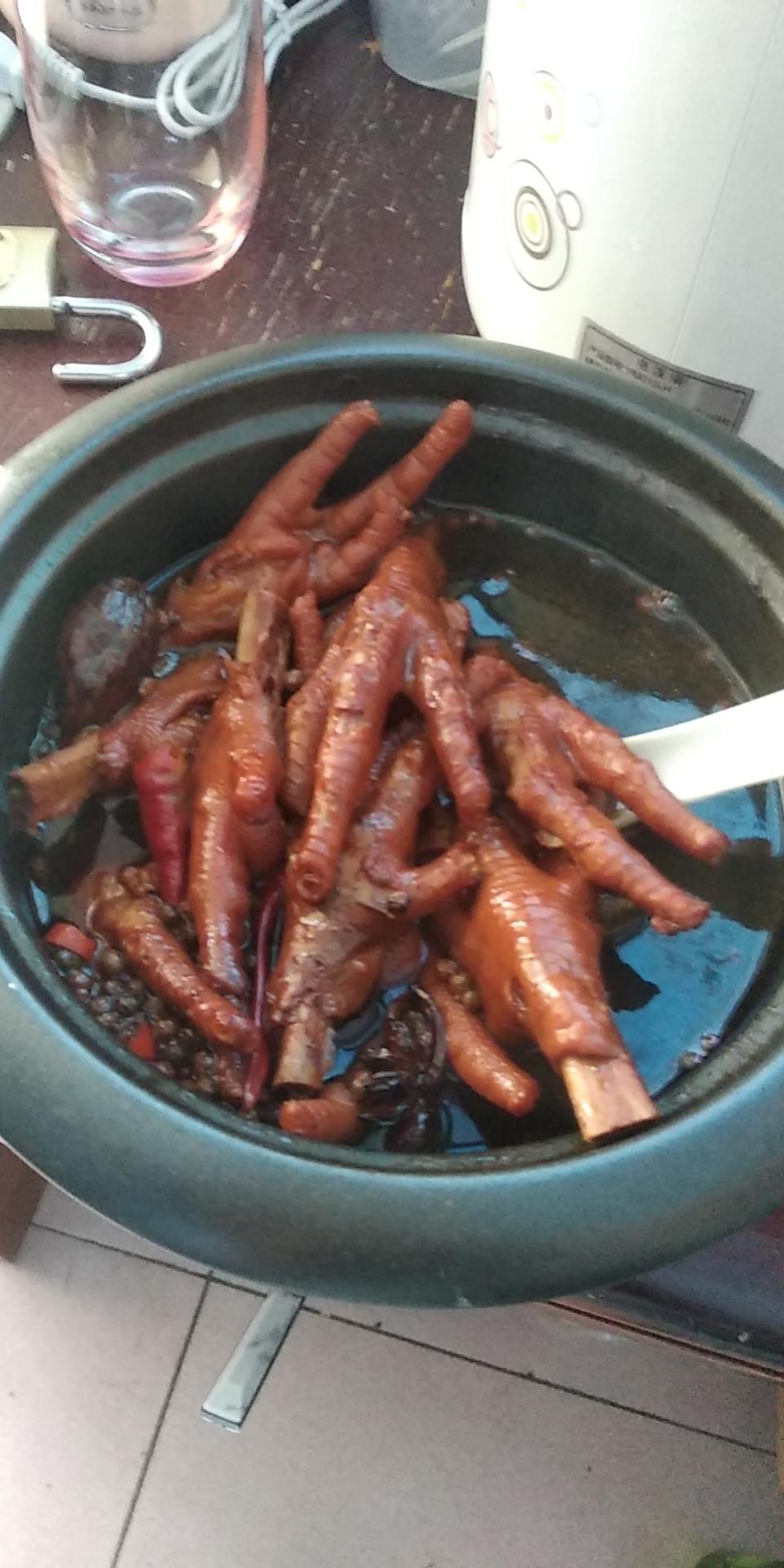 香辣卤鸡爪