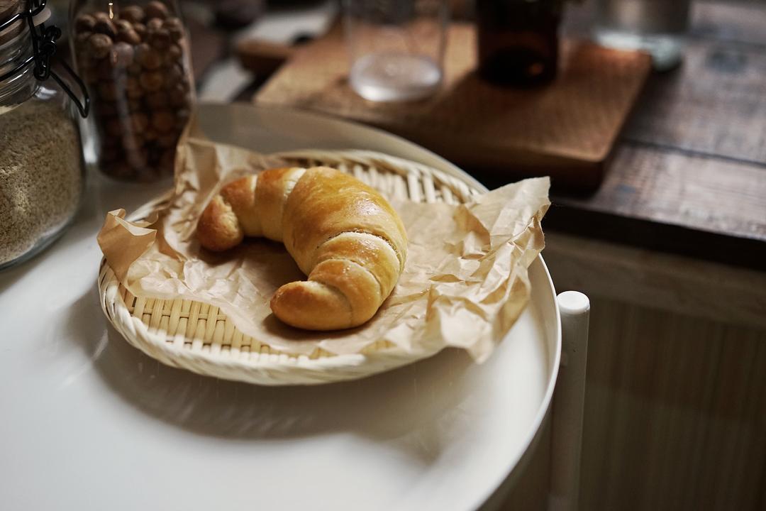 【苹果牛角面包的做法步骤图,怎么做好吃】4万元山羊-制作