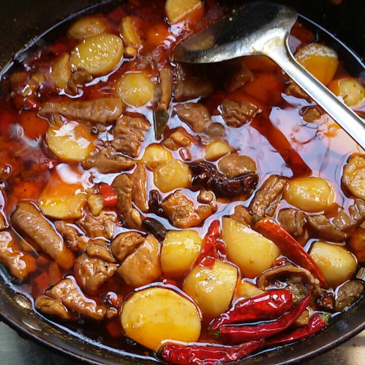 霜妹子要会生活做的红烧肥肠&肥肠粉&土豆烧肥肠