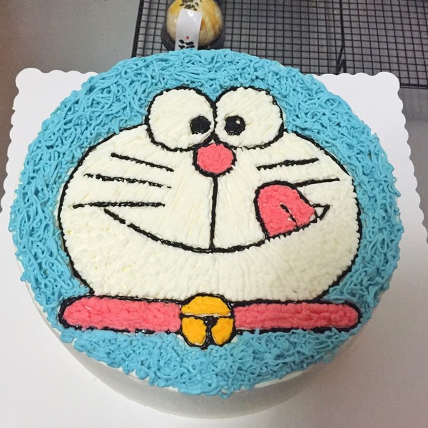 从小爱吃肉_864r做的哆啦a梦蓝胖子卡通裱花蛋糕