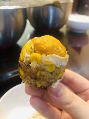 香气四溢糯米蛋的做法 步骤6