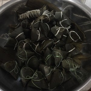 维维朵——抹茶西米豆沙粽的做法 步骤3
