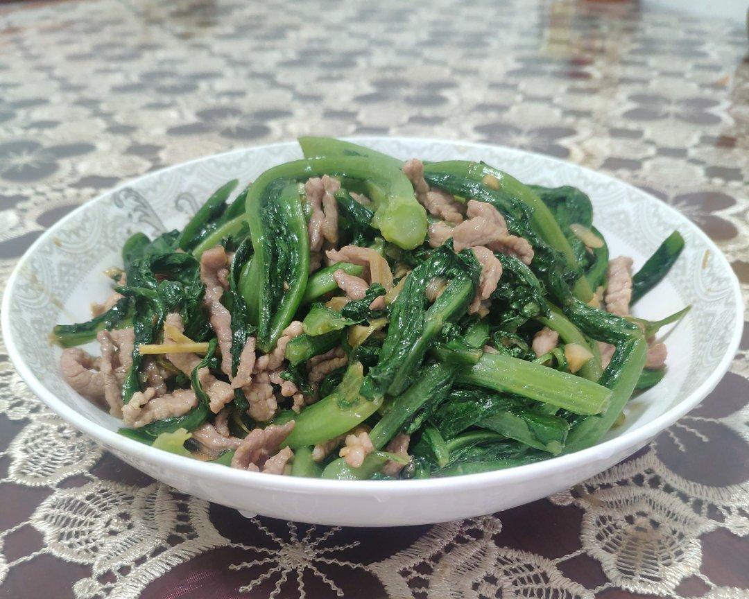 肉丝炒油麦菜