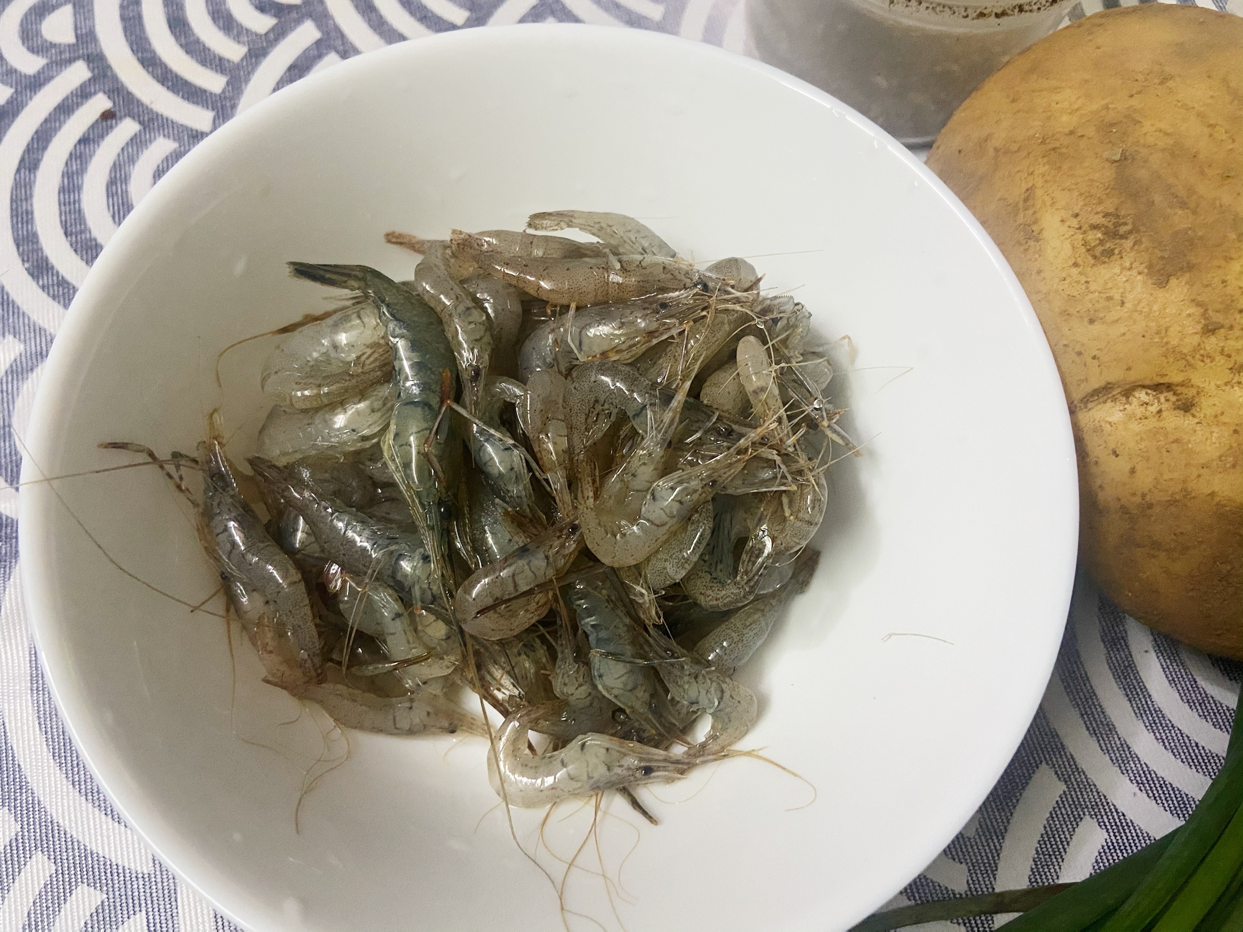 香酥小河虾(土豆丝炒小河虾)
