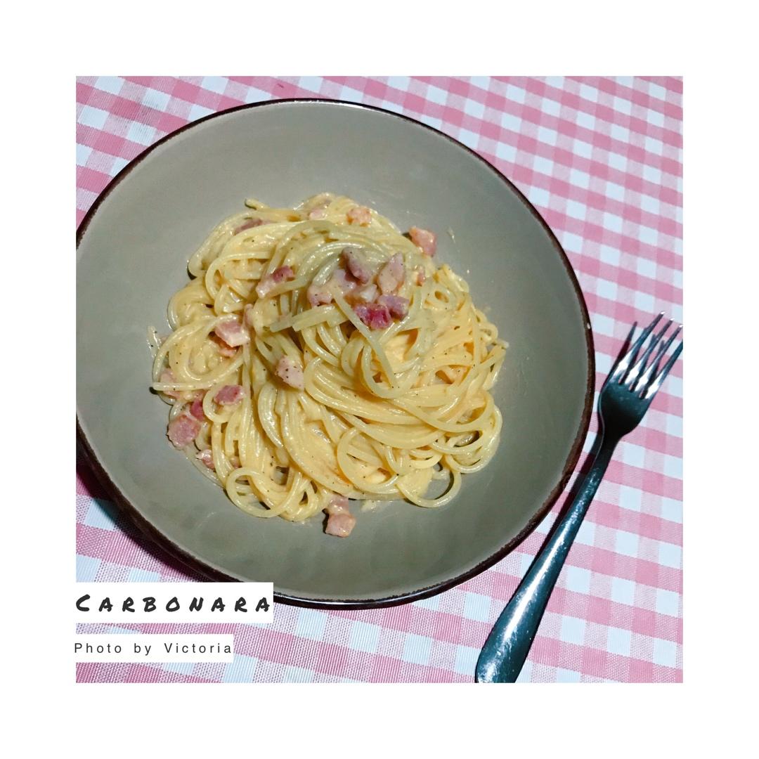 经典意大利面carbonara