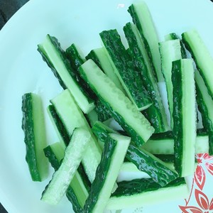 清爽的泡鸡爪的做法 步骤3
