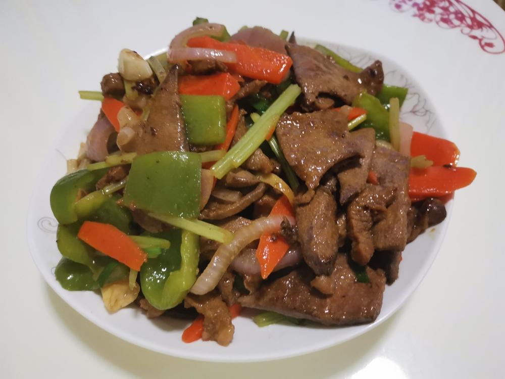 爆炒瘦肉猪肝的做法