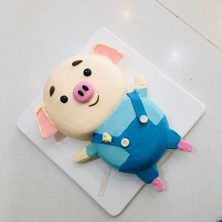 卡通小猪蛋糕