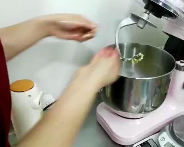 【柔软小餐包的做法步骤图，柔软小餐包怎么做好吃】洪豆家-制作