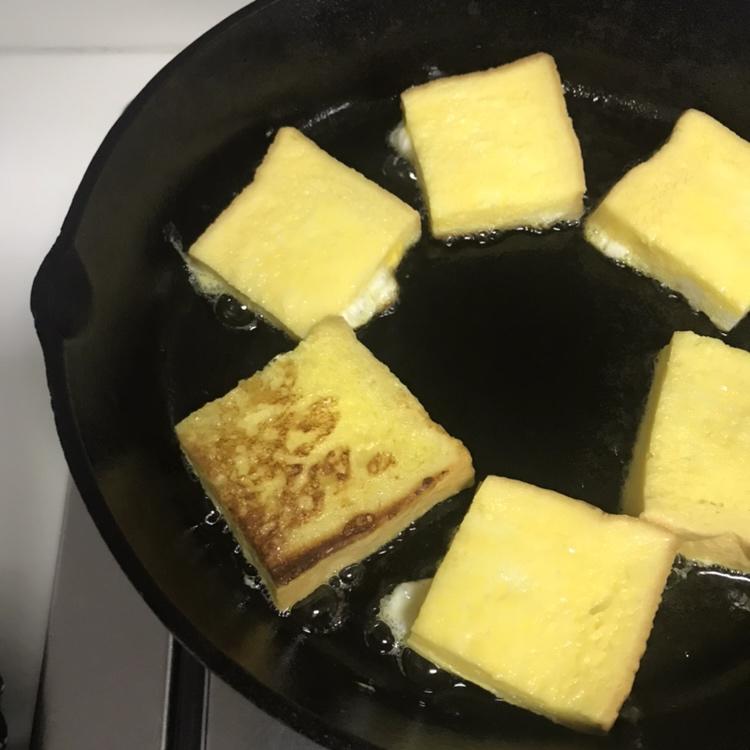 简易早餐,煎烤面包片