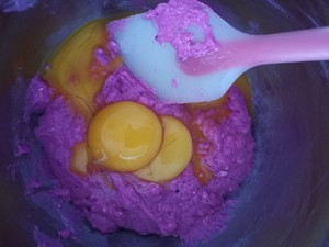 轻奢火龙果冰乳酪蛋糕的做法 步骤6