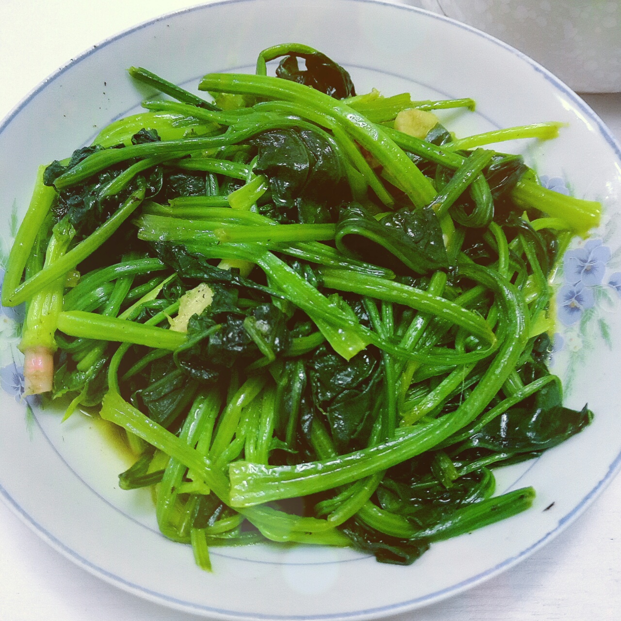 司徒家颖做的清炒菠菜