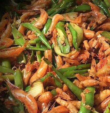 【辣椒炒小干虾的做法步骤图,怎么做好吃】Sh