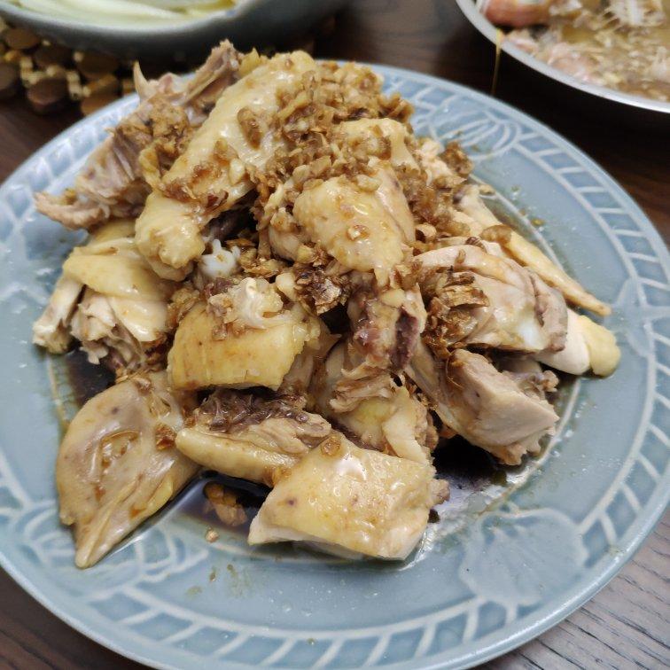 桔梗的长假做的白切鸡(沙姜蘸汁)