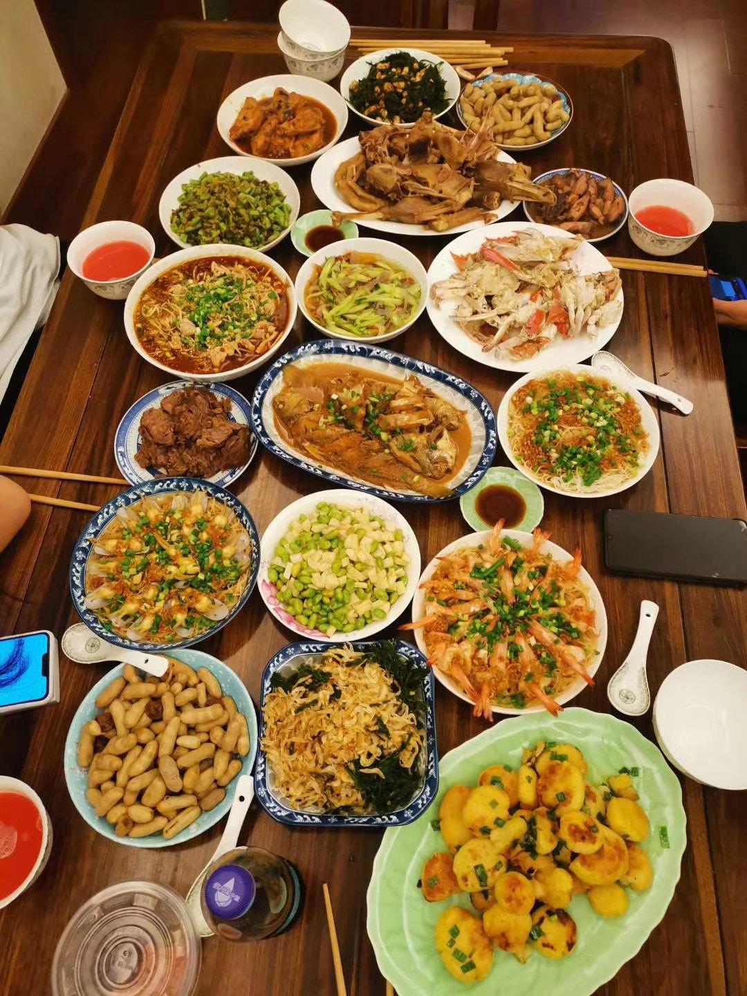 叶_228做的家宴菜谱,一个人做了15个菜,以后家里请客跟我学.