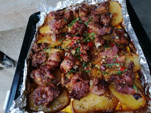 土豆烤肉烤排骨的做法 步骤4