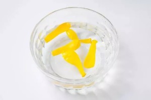 气球布丁的做法