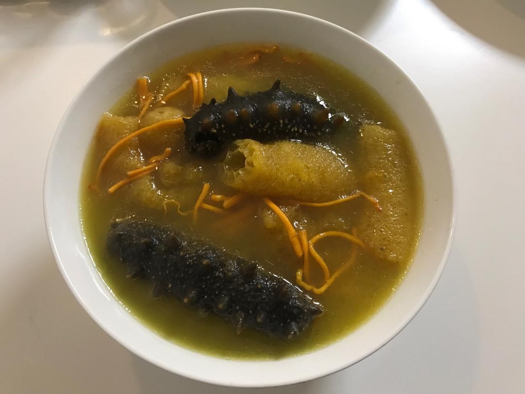 虫草花竹荪海参汤