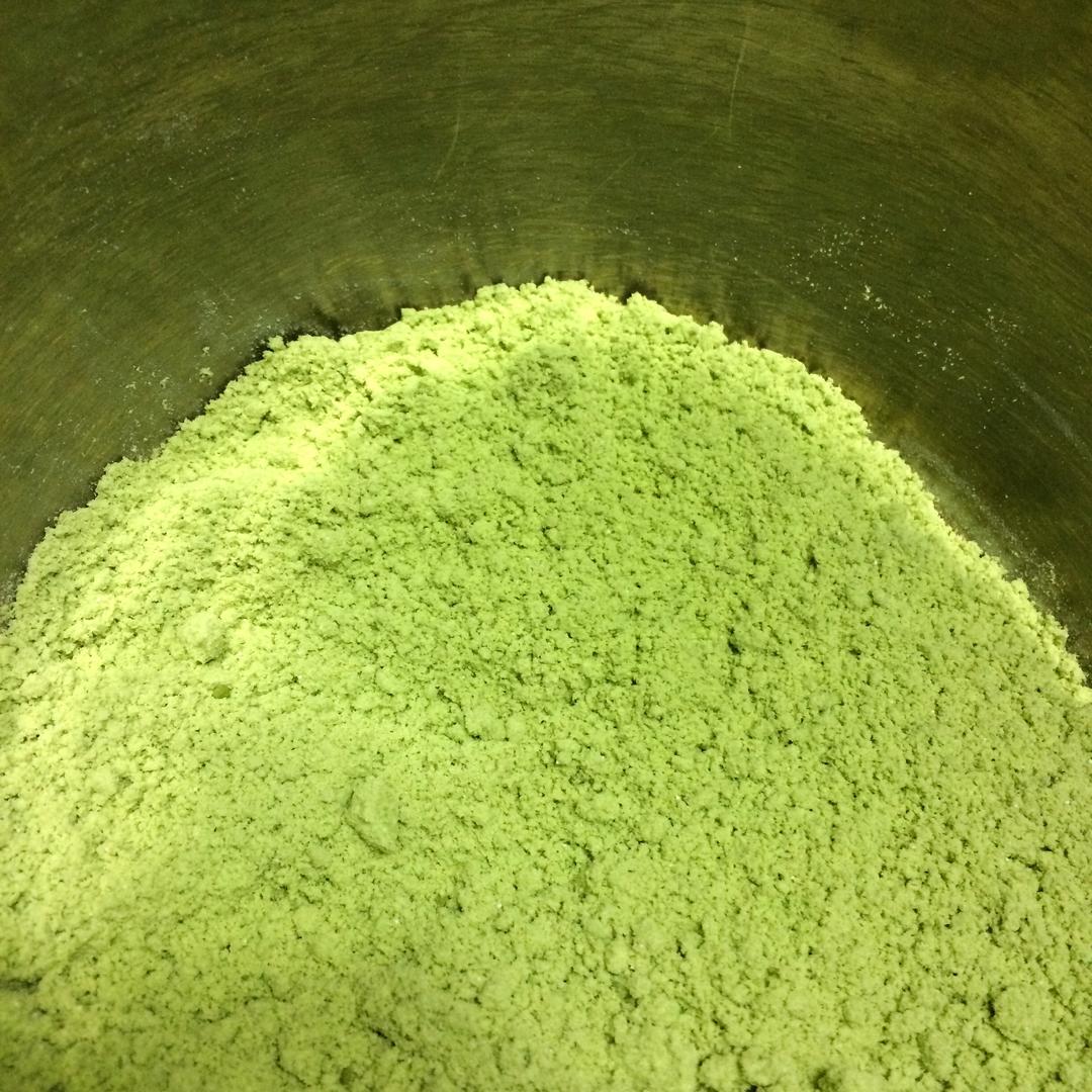 【抹茶红豆沙千层司康的做法步骤图】如果胡萝卜有嘴巴那它就会吃兔子-制作